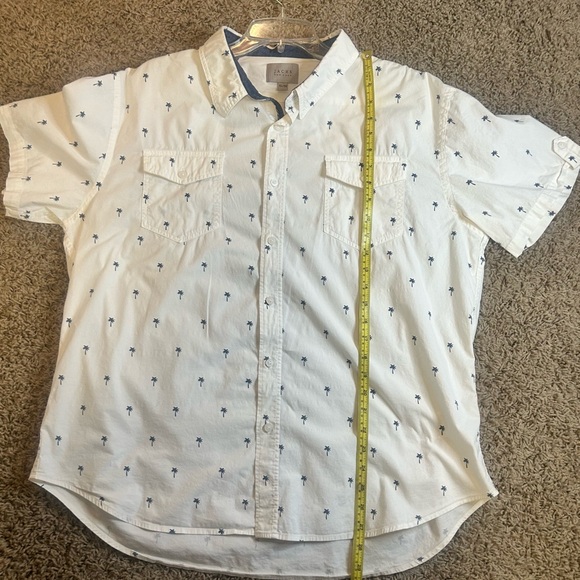Men’s XL button up short sleeve white shirt with mini palm tree design print - Picture 7 of 12